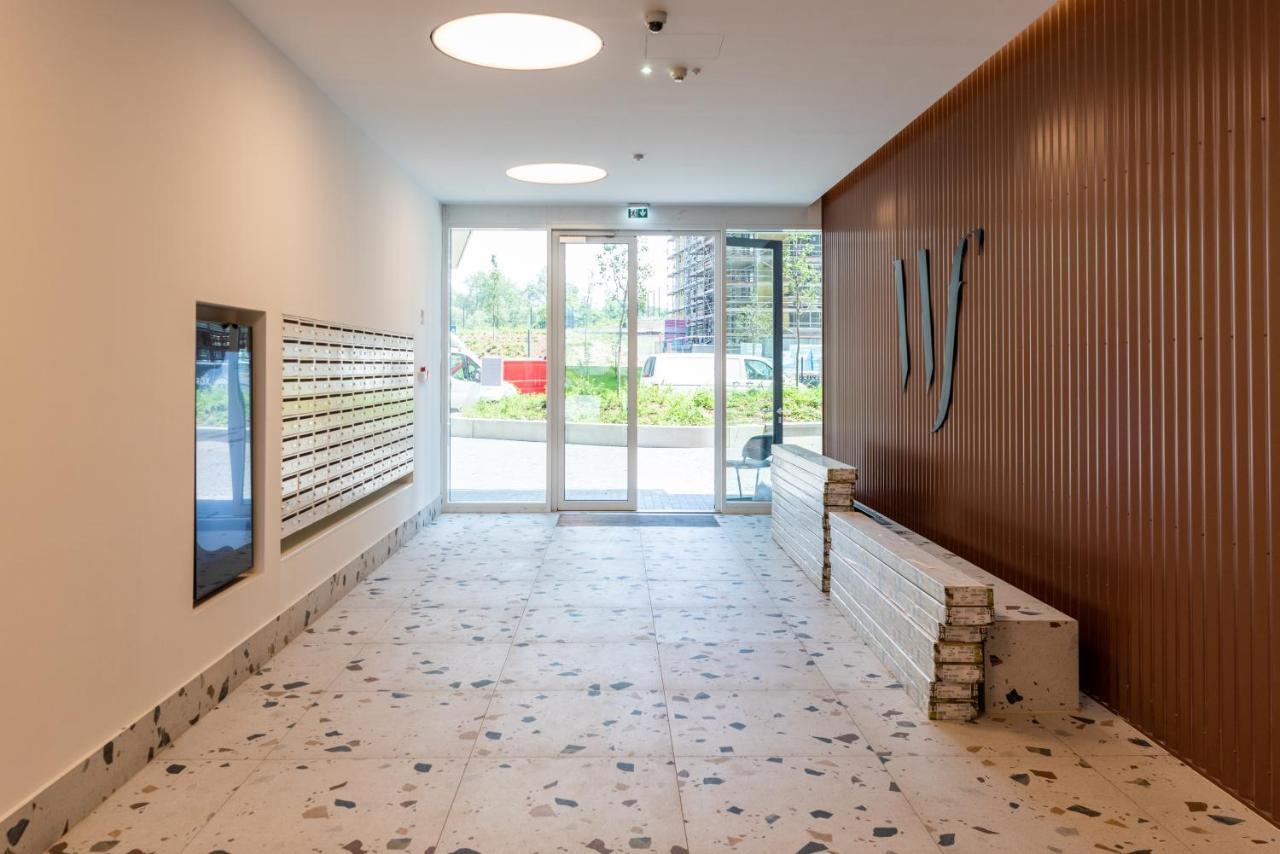 Sweet Home Apartman , 30Sqm Studio, Free Private Parking, Mountain View, Balcony, 20 Min From Downtown บูดาเปสต์ ภายนอก รูปภาพ