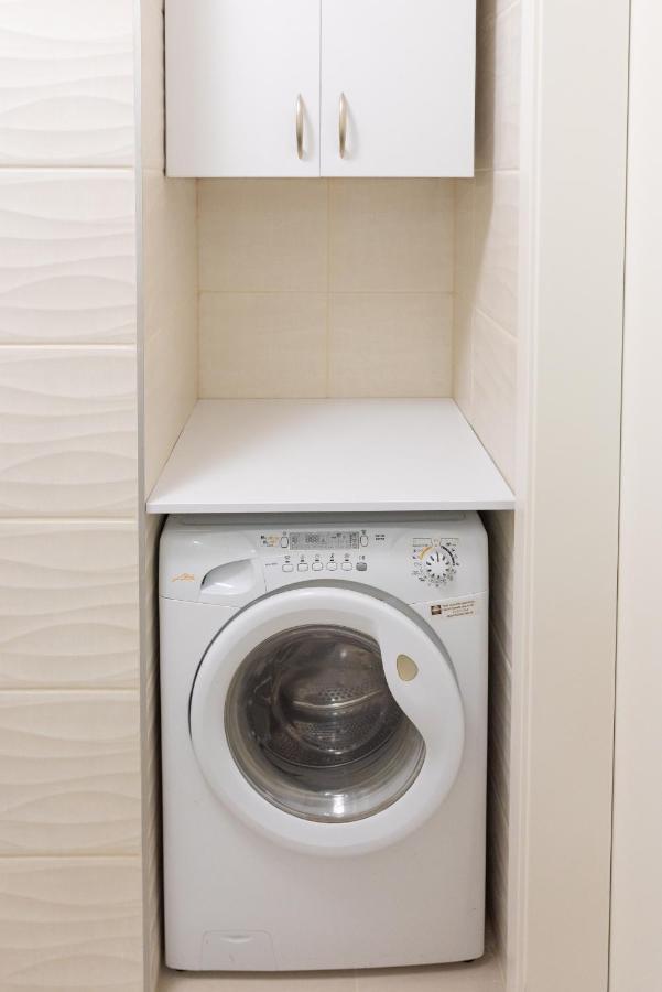 Sweet Home Apartman , 30Sqm Studio, Free Private Parking, Mountain View, Balcony, 20 Min From Downtown บูดาเปสต์ ภายนอก รูปภาพ